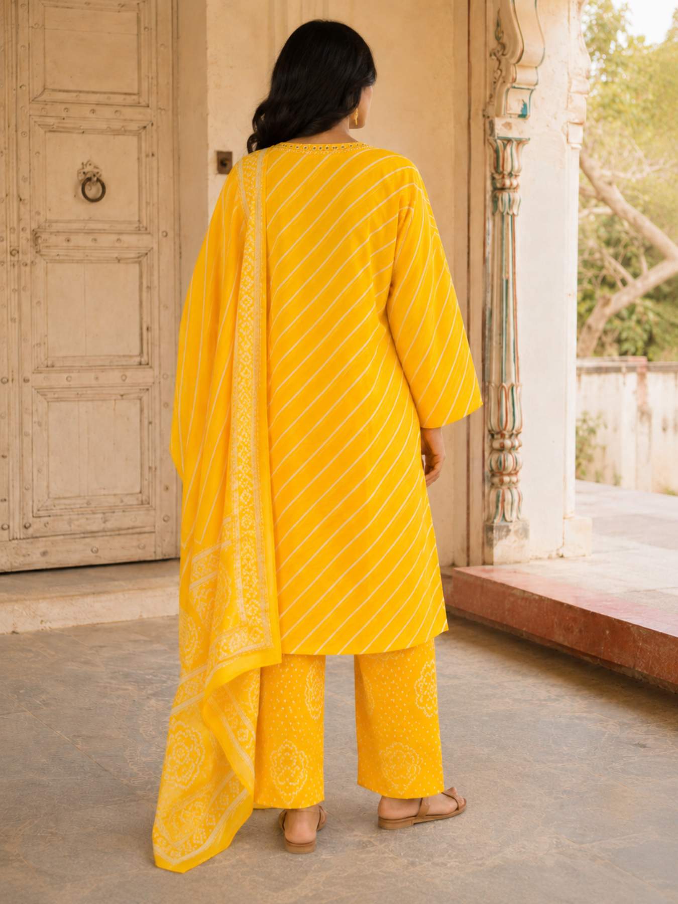 Sona Leher Leheriya Suit Set KST10