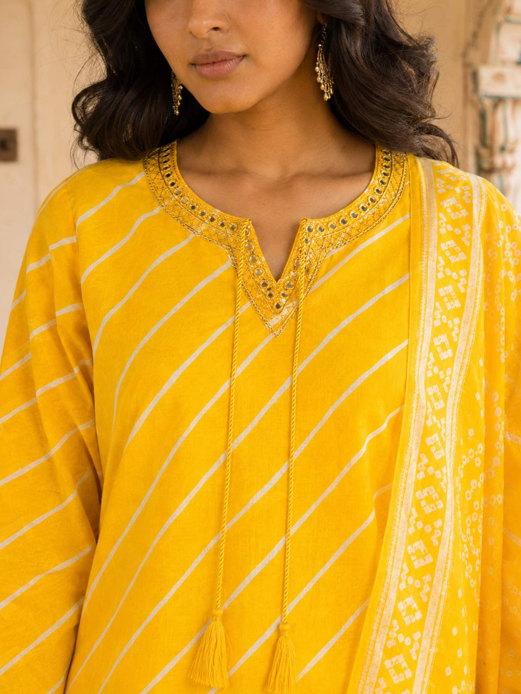 Sona Leher Leheriya Suit Set KST10